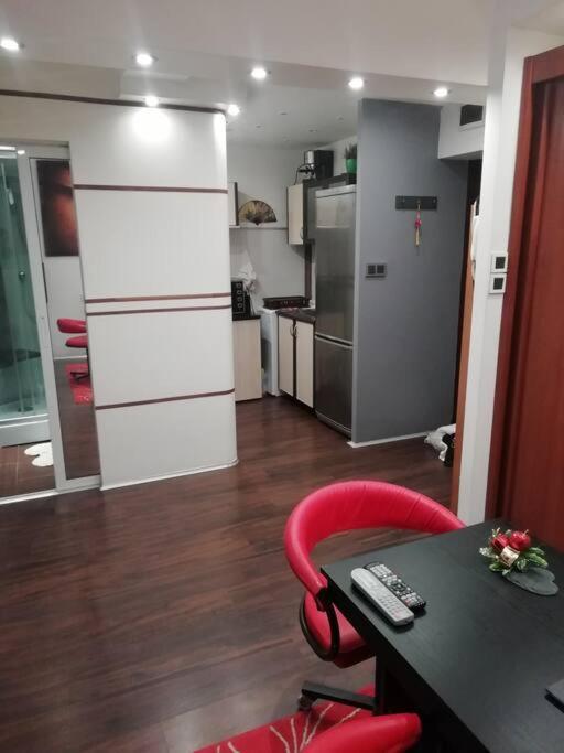 Sofia Zen - On Metro, Ultra Fast Wi-Fi Apartment ภายนอก รูปภาพ