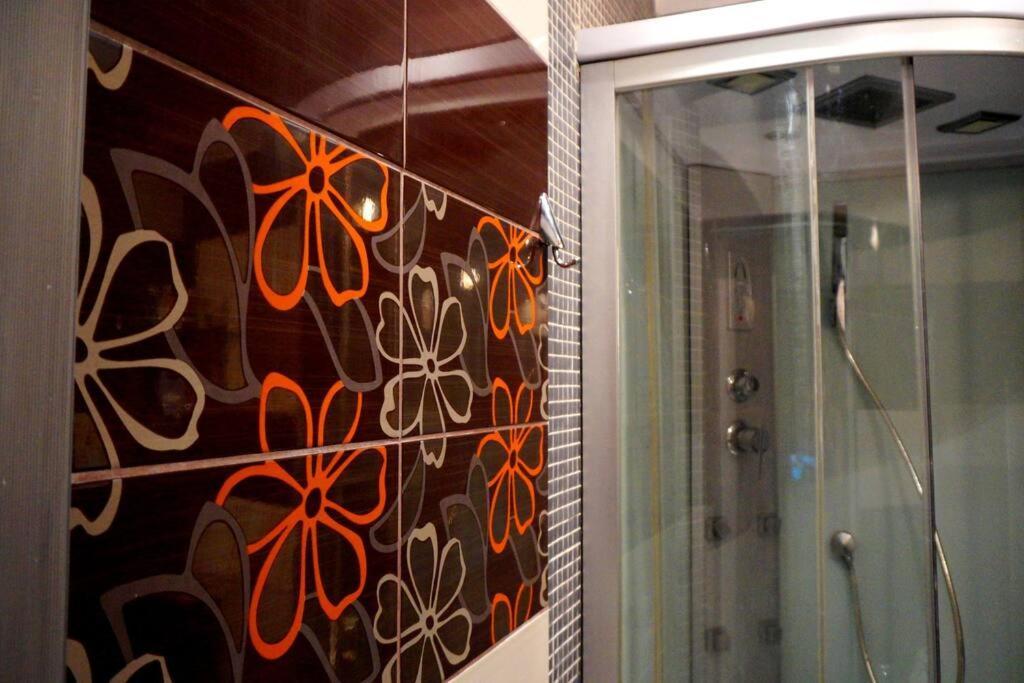 Sofia Zen - On Metro, Ultra Fast Wi-Fi Apartment ภายนอก รูปภาพ